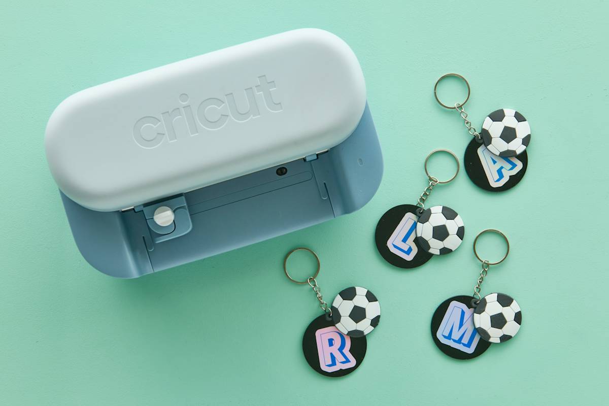 CRI 26 Shopping Centre Soccer Key Chains 1 (1)