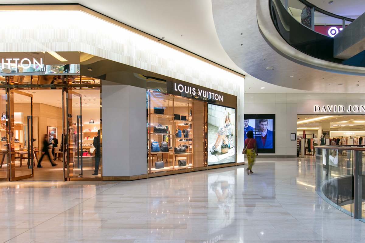 Louis Vuitton storefront image