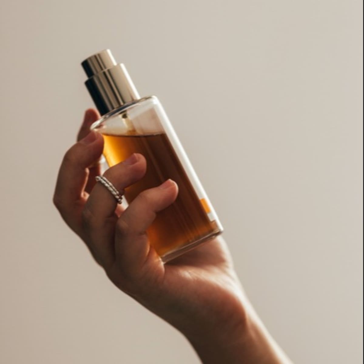 scorpio gift guide fragrance