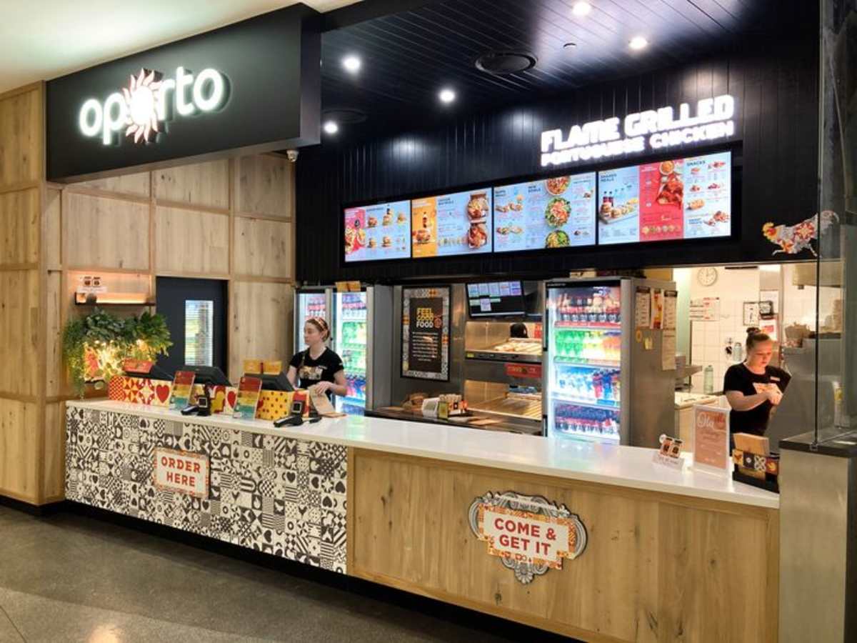 Oporto storefront image