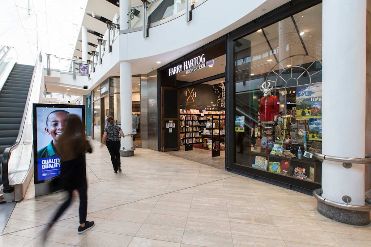 Harry Hartog Bookseller storefront image
