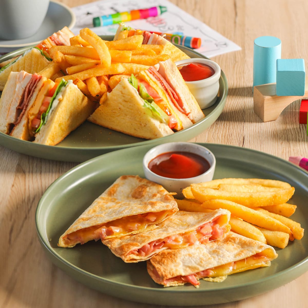 The Coffee Club: Free Kids Meal These Holidays