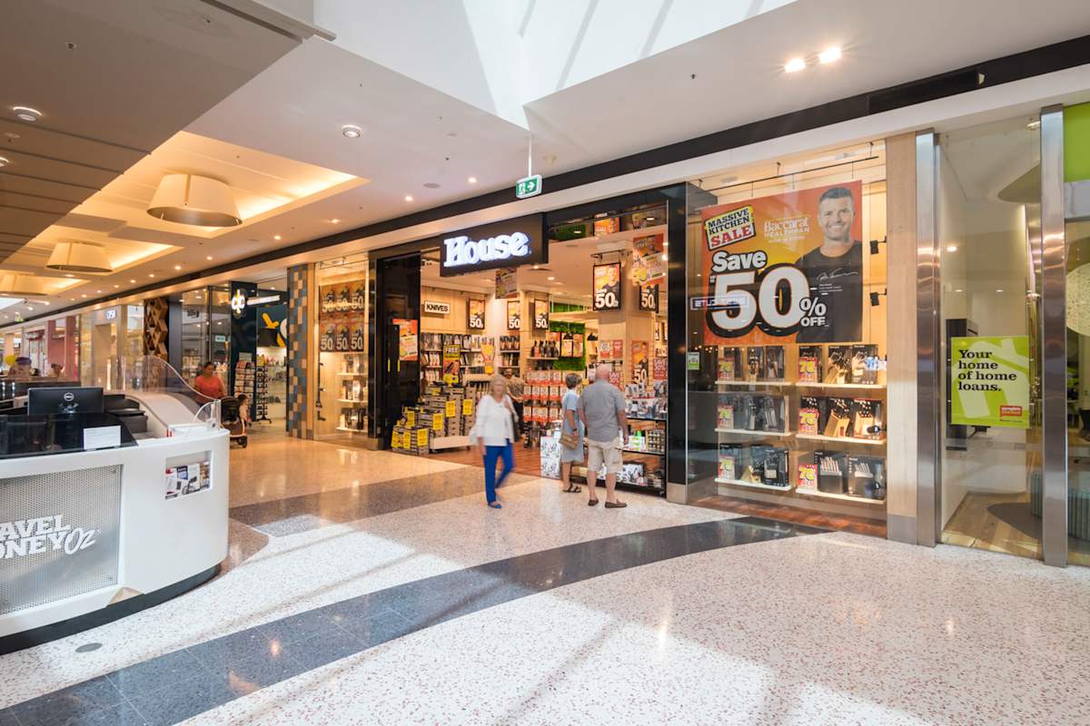 House storefront image