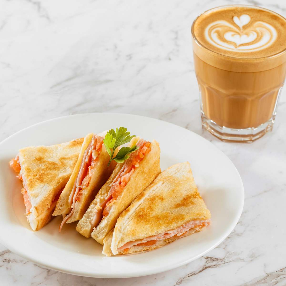 Shingle Inn: Toastie and coffee $13.90