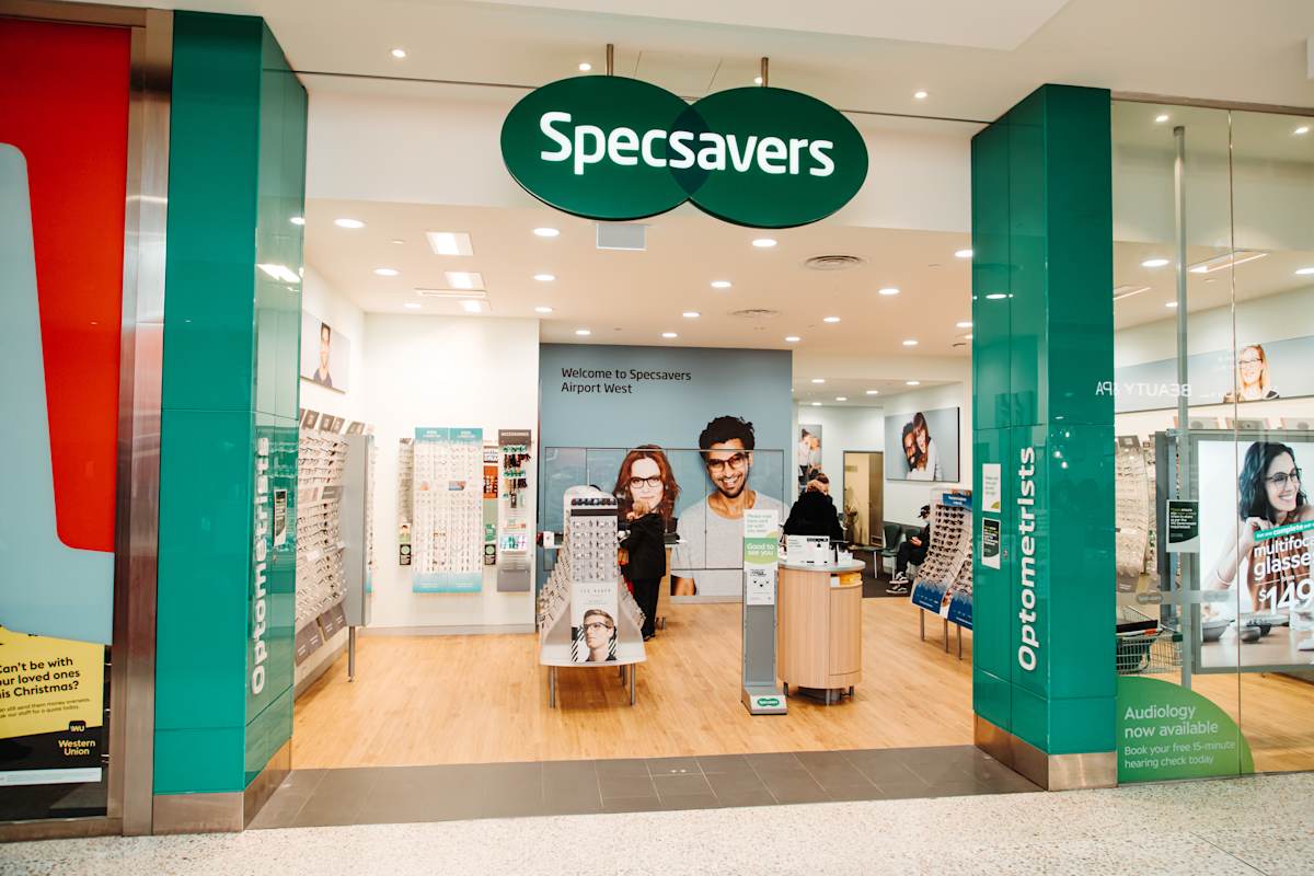 Specsavers storefront image