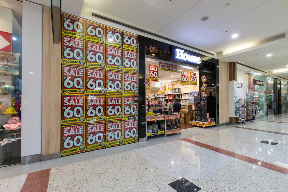 House storefront image
