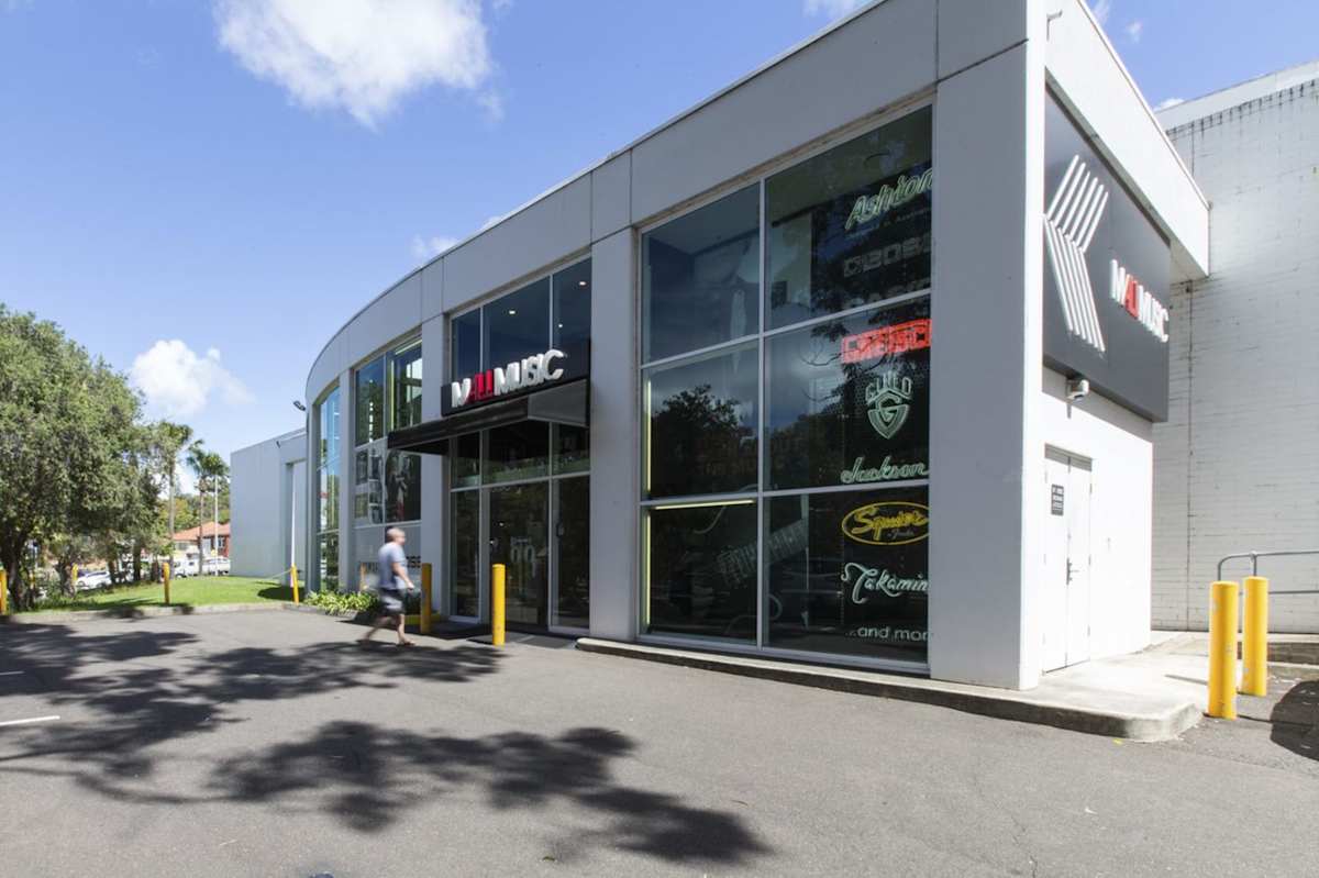 Mall Music storefront image
