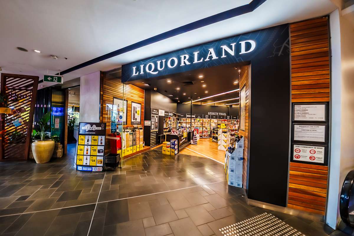 Liquorland storefront image