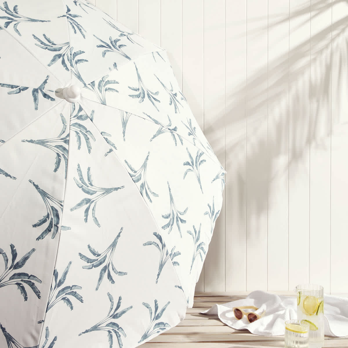 Instagram-House 1041538 MYH PC BEACH UMBRELLA PALM PRINT-01