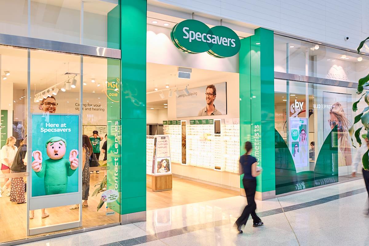 Specsavers storefront image