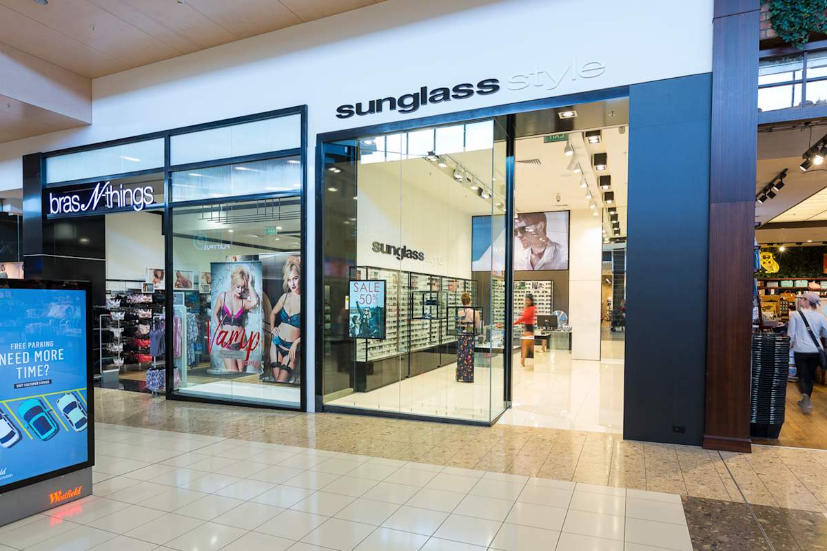 Sunglass Style storefront image