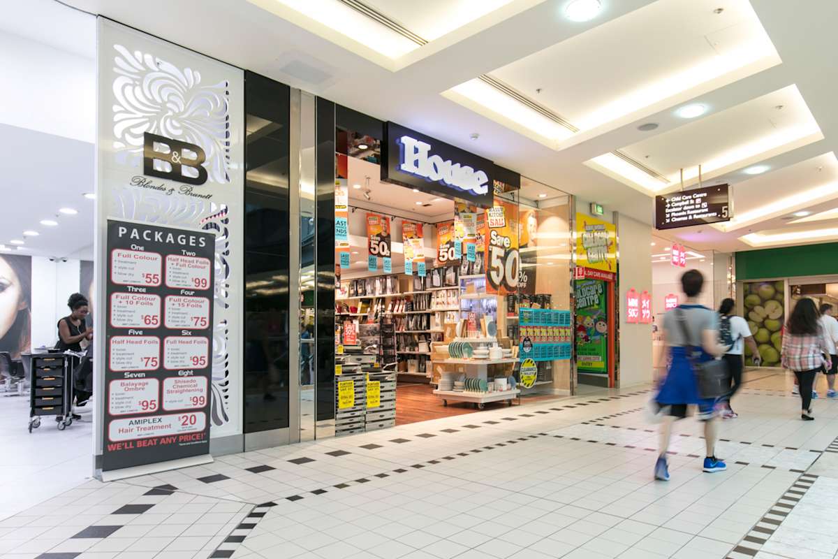 House storefront image