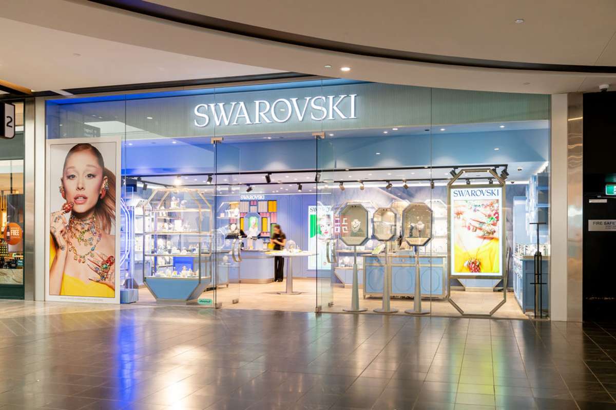 Swarovski storefront image