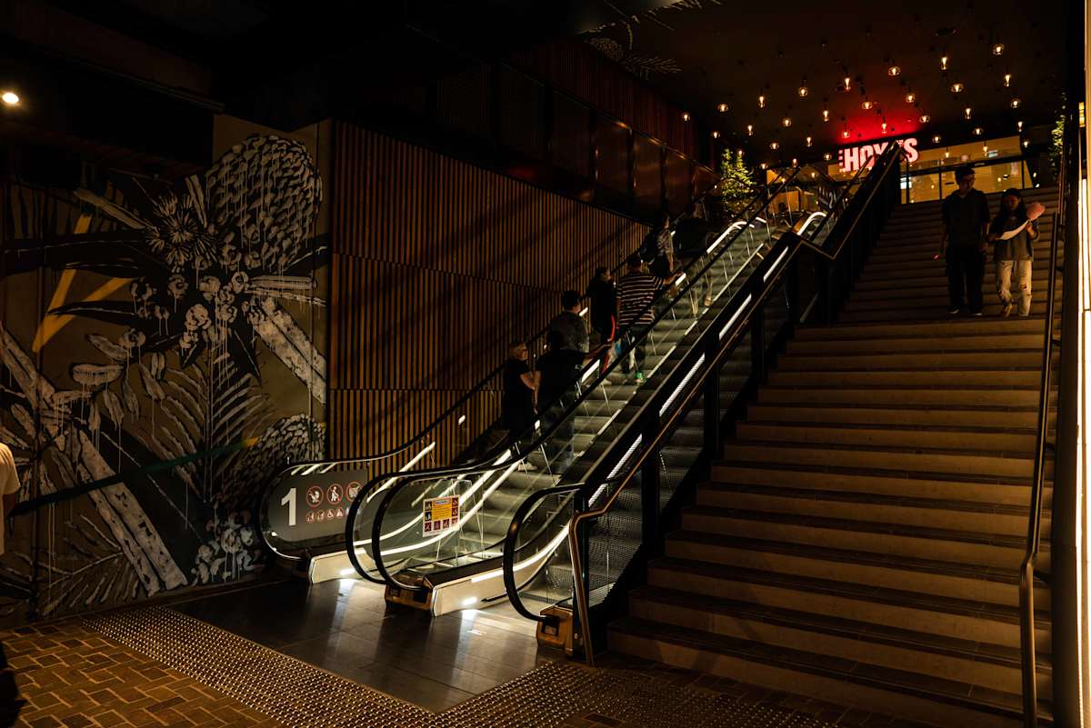 HOYTS storefront image