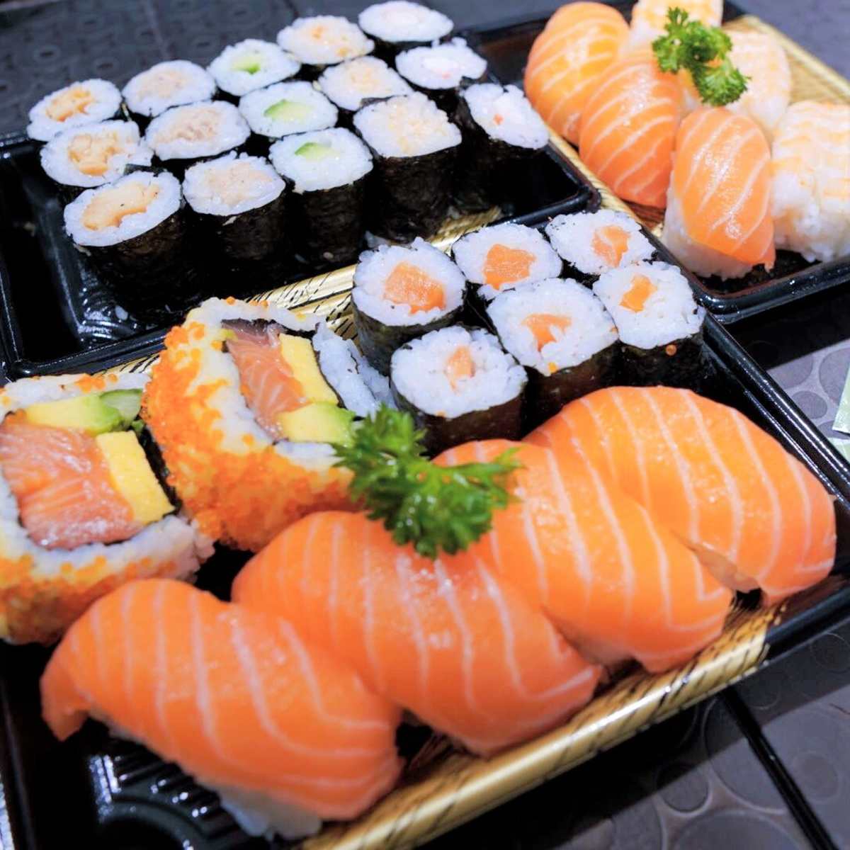 Sushi Hub sushi box