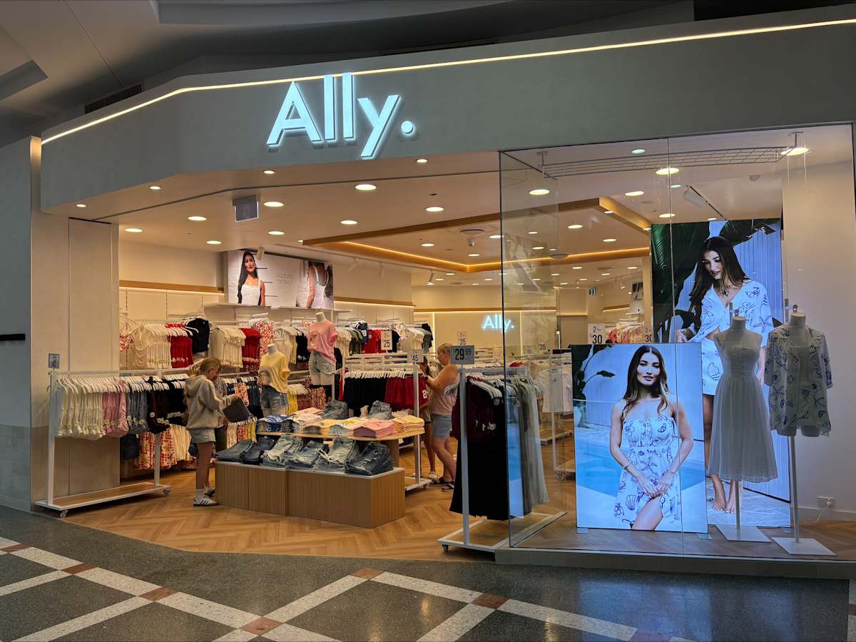 Ally Fashion storefront image