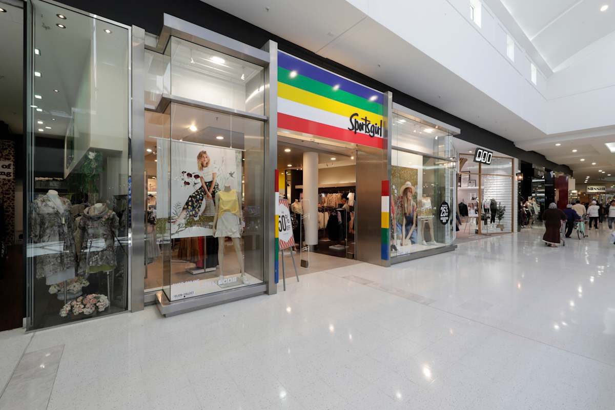 Sportsgirl storefront image