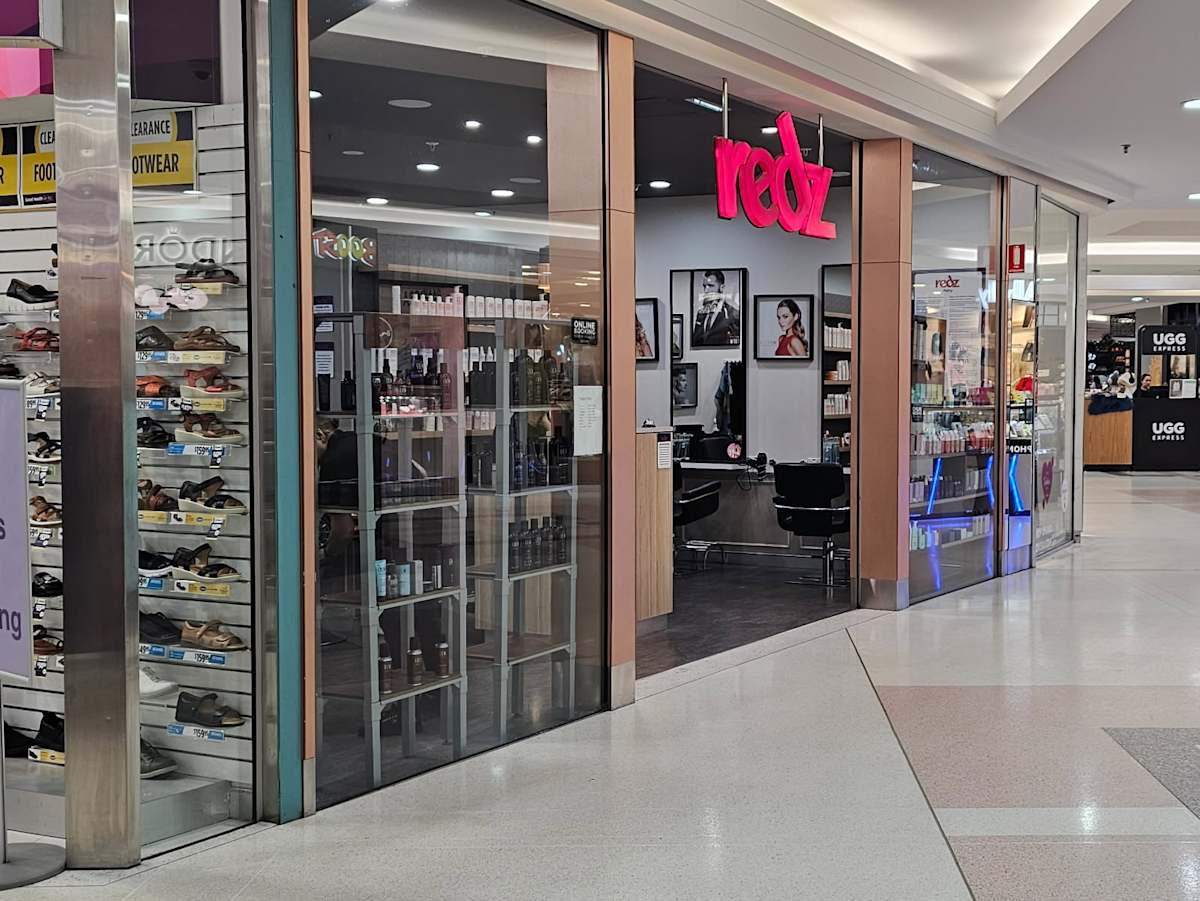 Redz storefront image