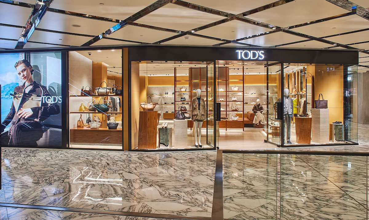 TOD'S storefront image