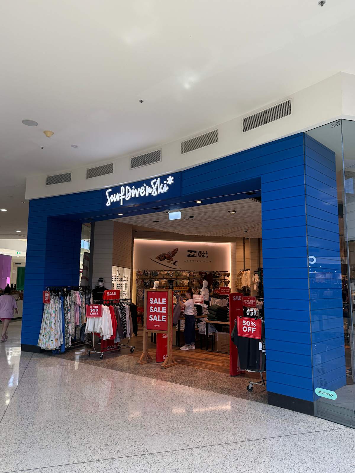 Surf Dive n Ski storefront image