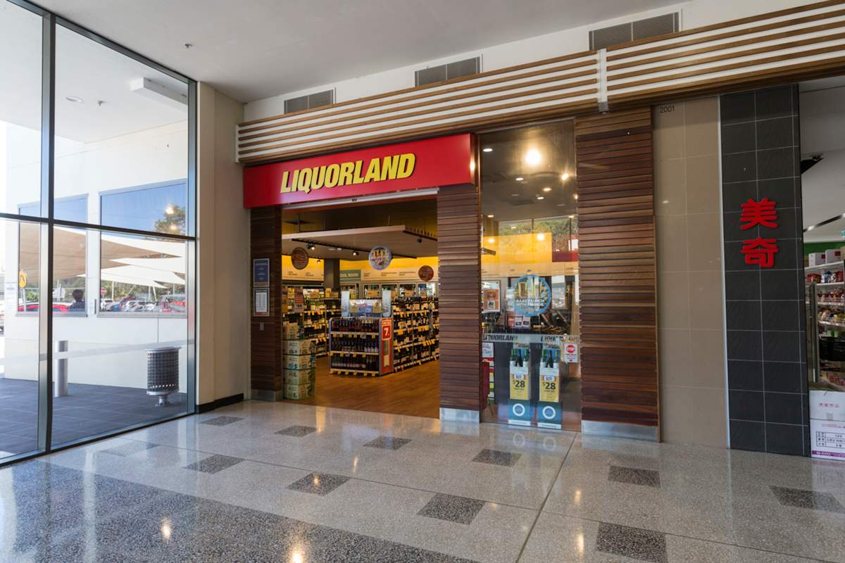 Liquorland storefront image