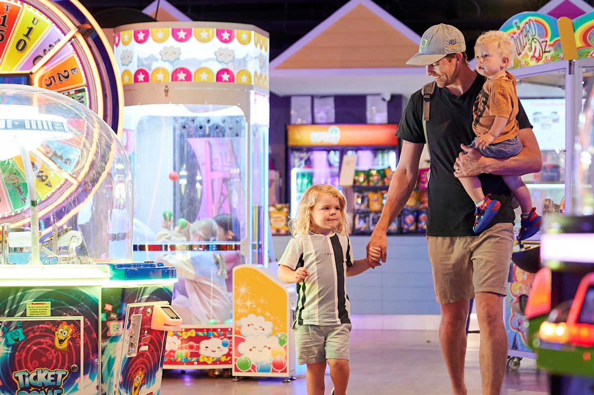 Whitford City_iPlay_Dining_Entertainment_2023