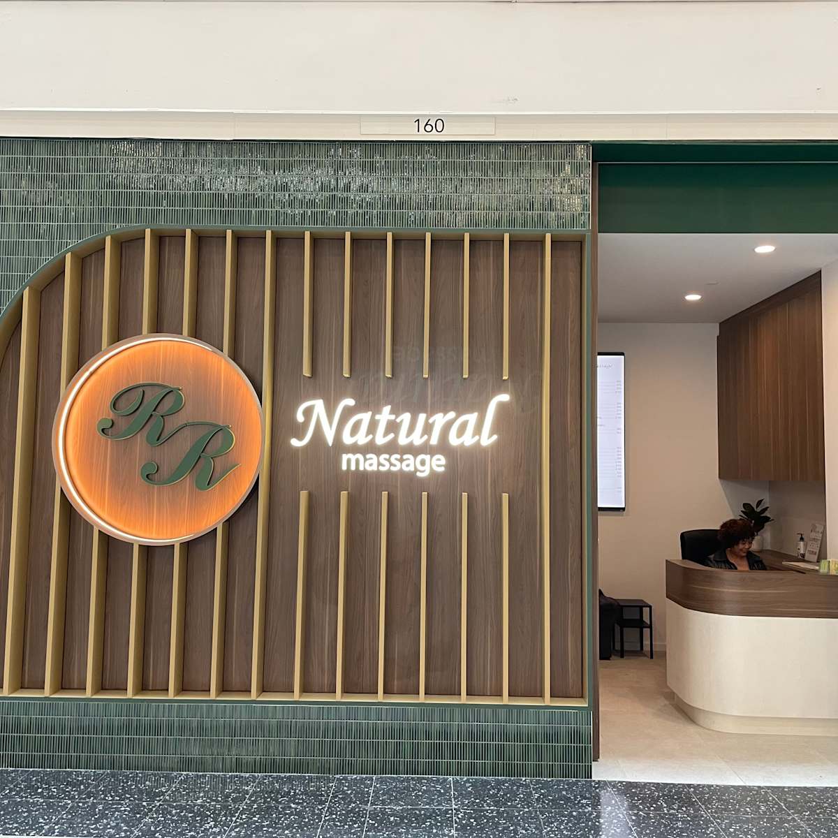 R&R Natural Massage storefront image