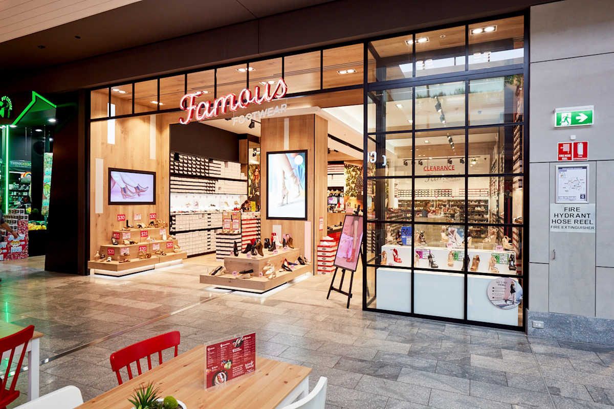 Famous Footwear (Closed) storefront image