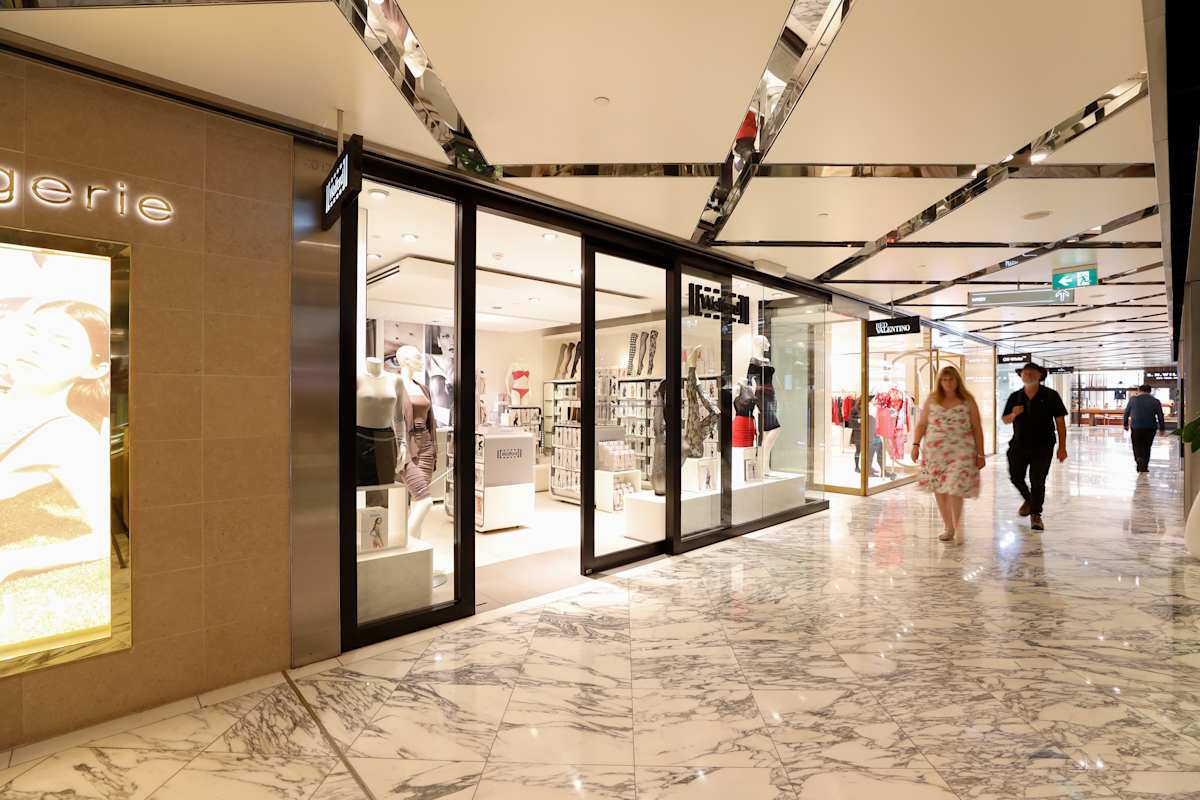 Wolford storefront image