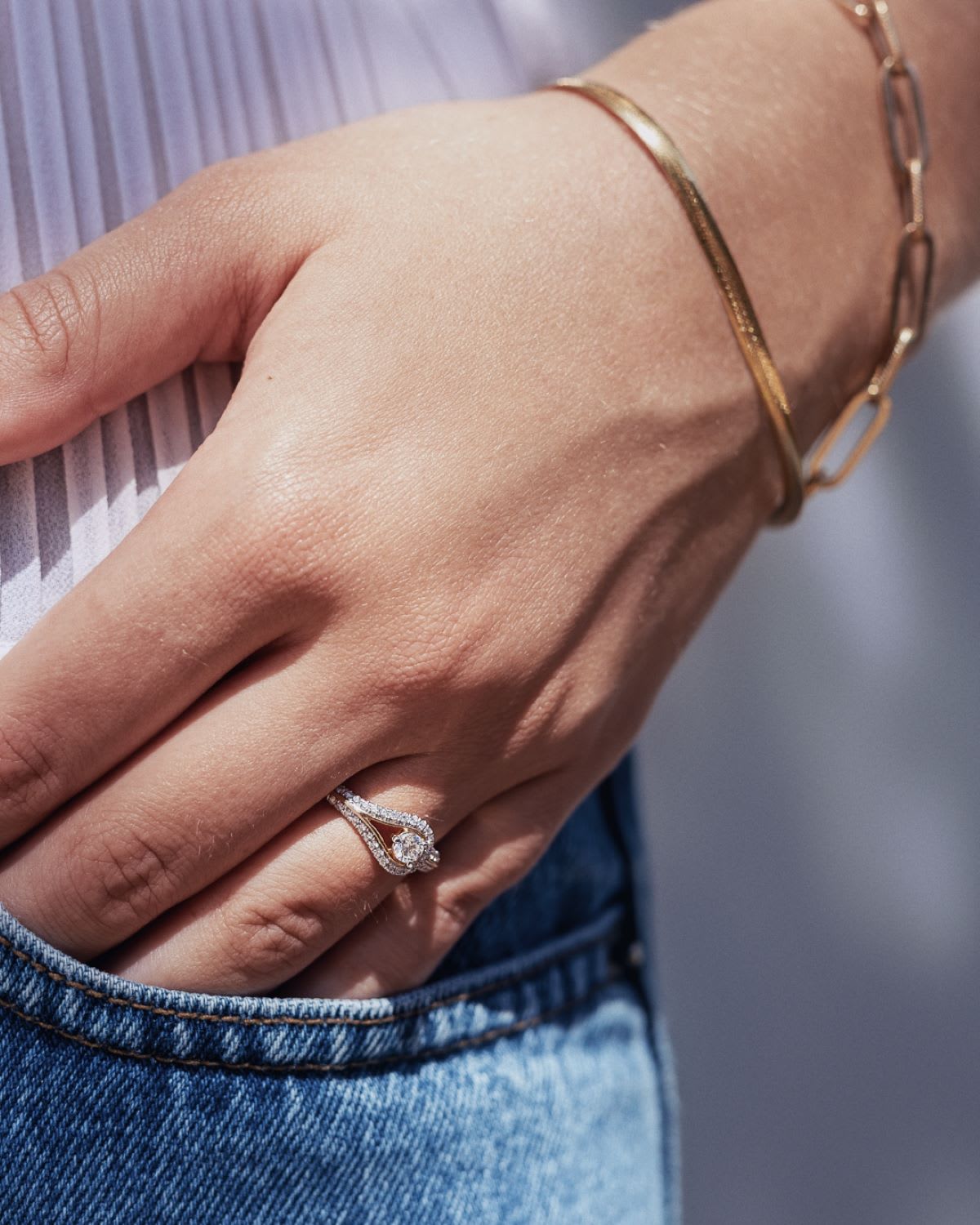 Mazzucchelli's: Are White Diamonds More Expensive?