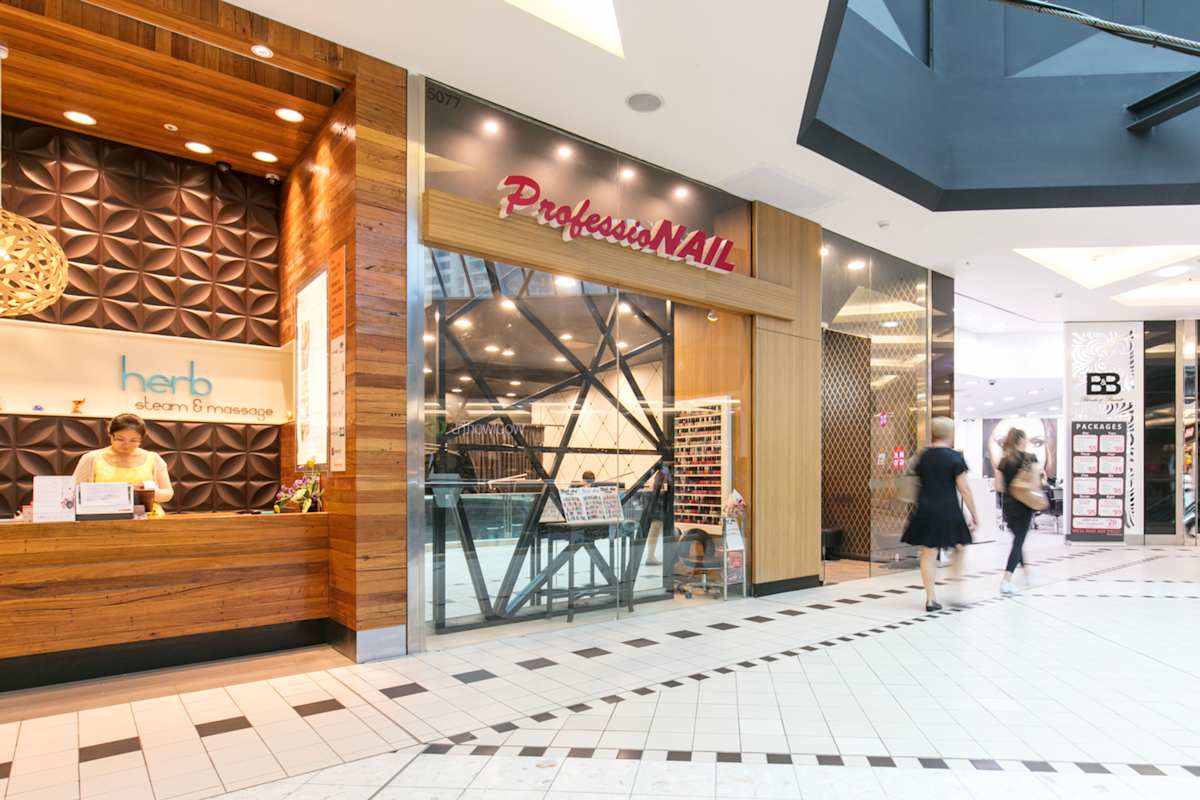 ProfessioNAIL - Level 5 storefront image