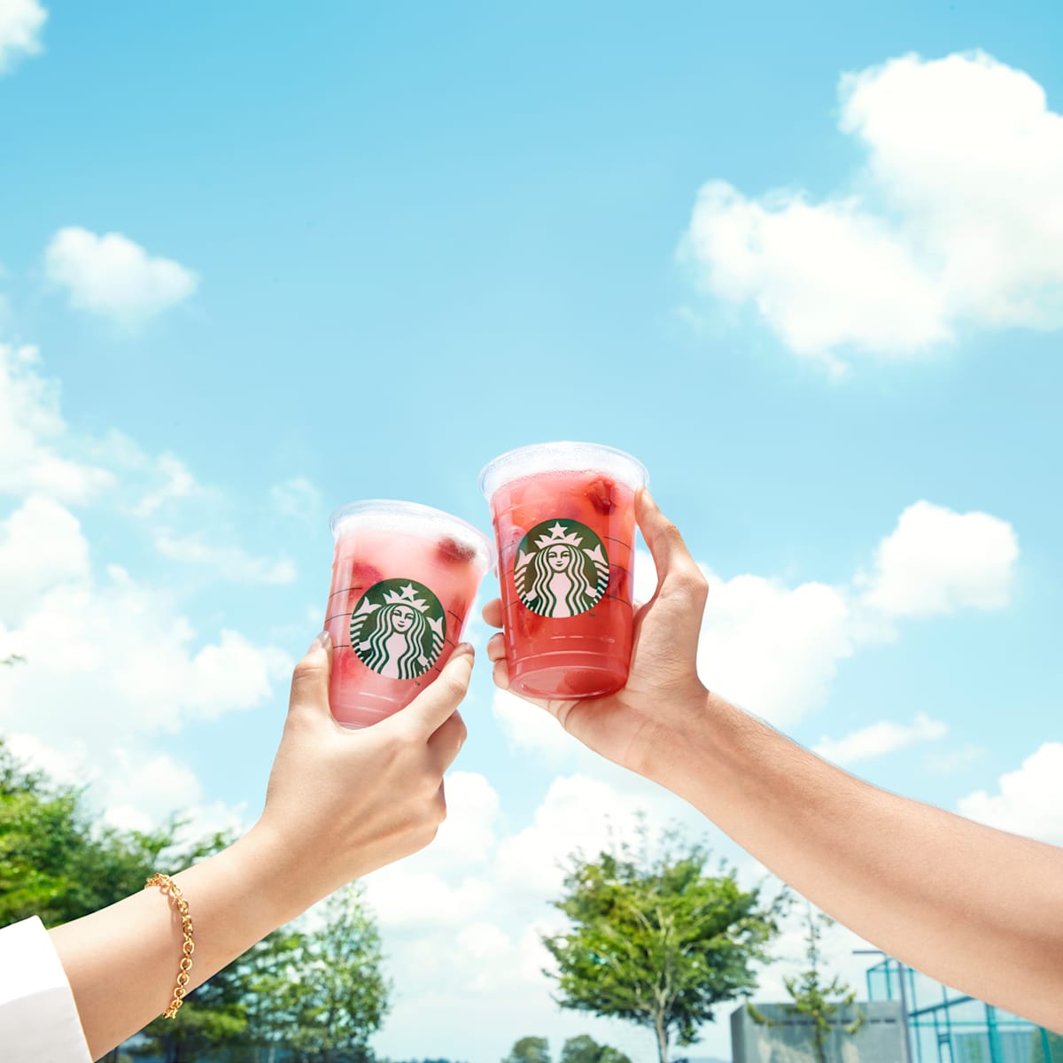 Starbucks: Guess Who's Back