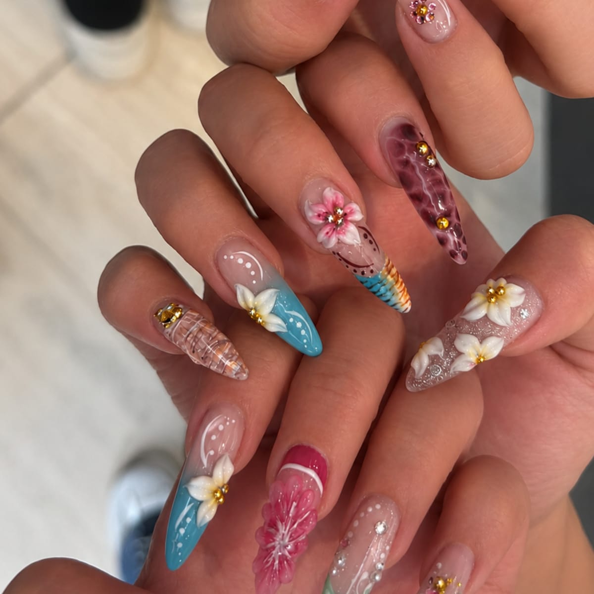 Aki's Spa: BIAB & Nail Art of your dreams is here