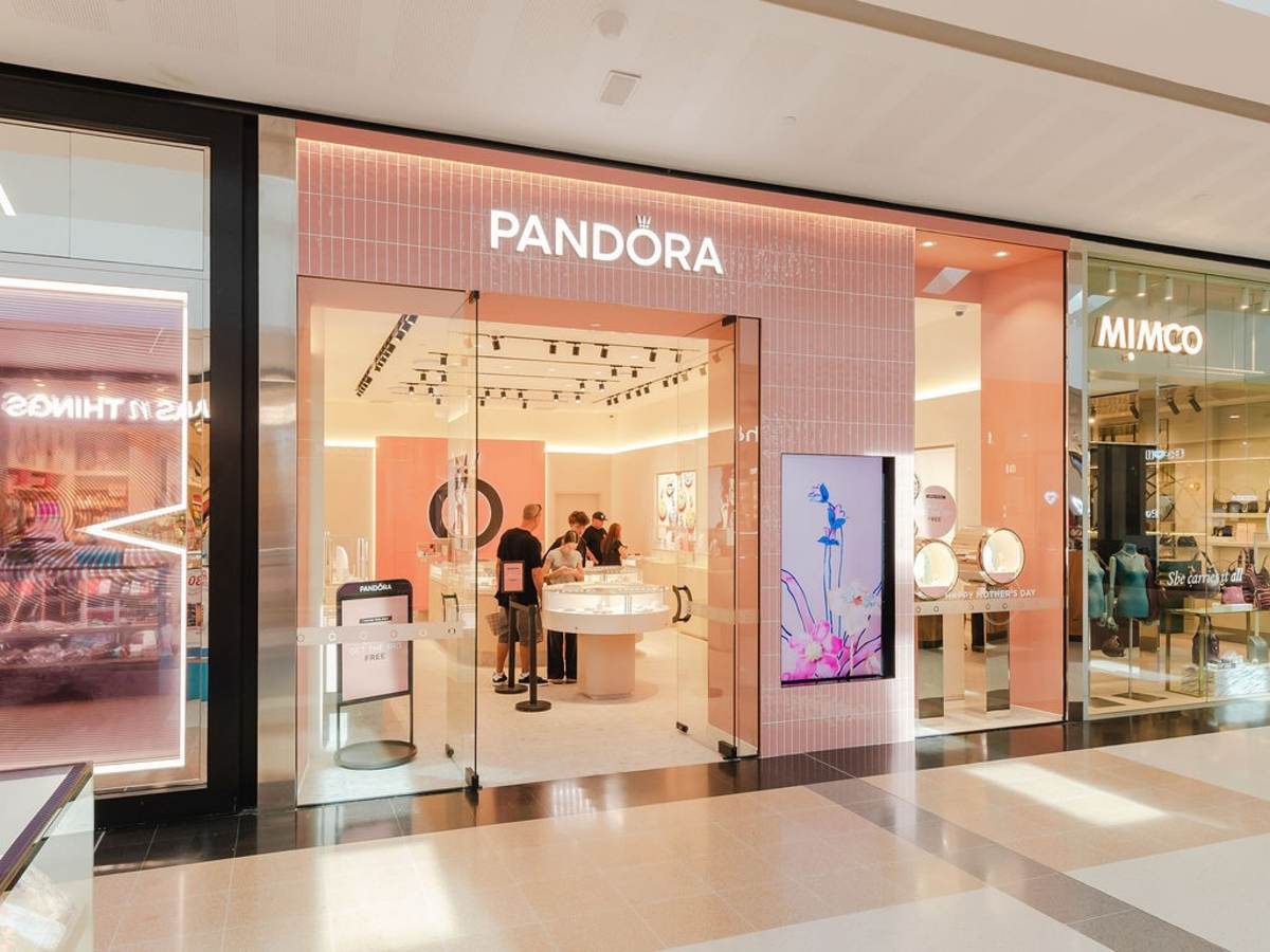 Pandora storefront image