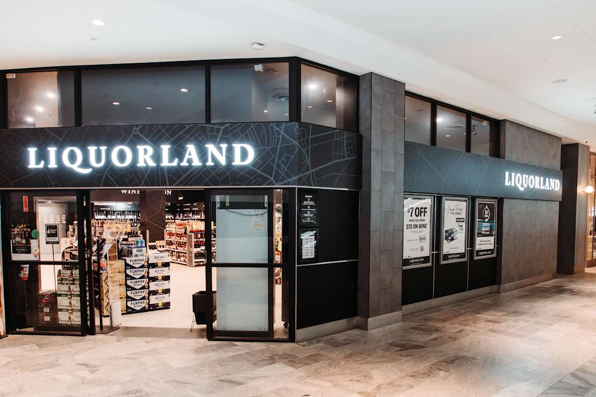 Liquorland storefront image
