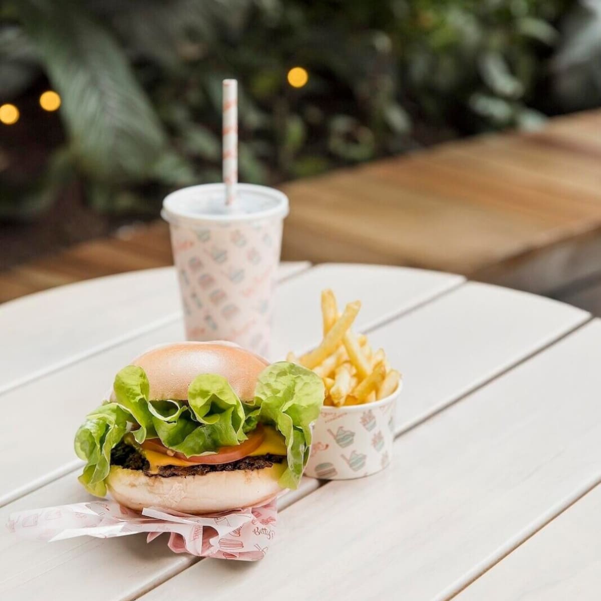 Betty's Burgers - 2025