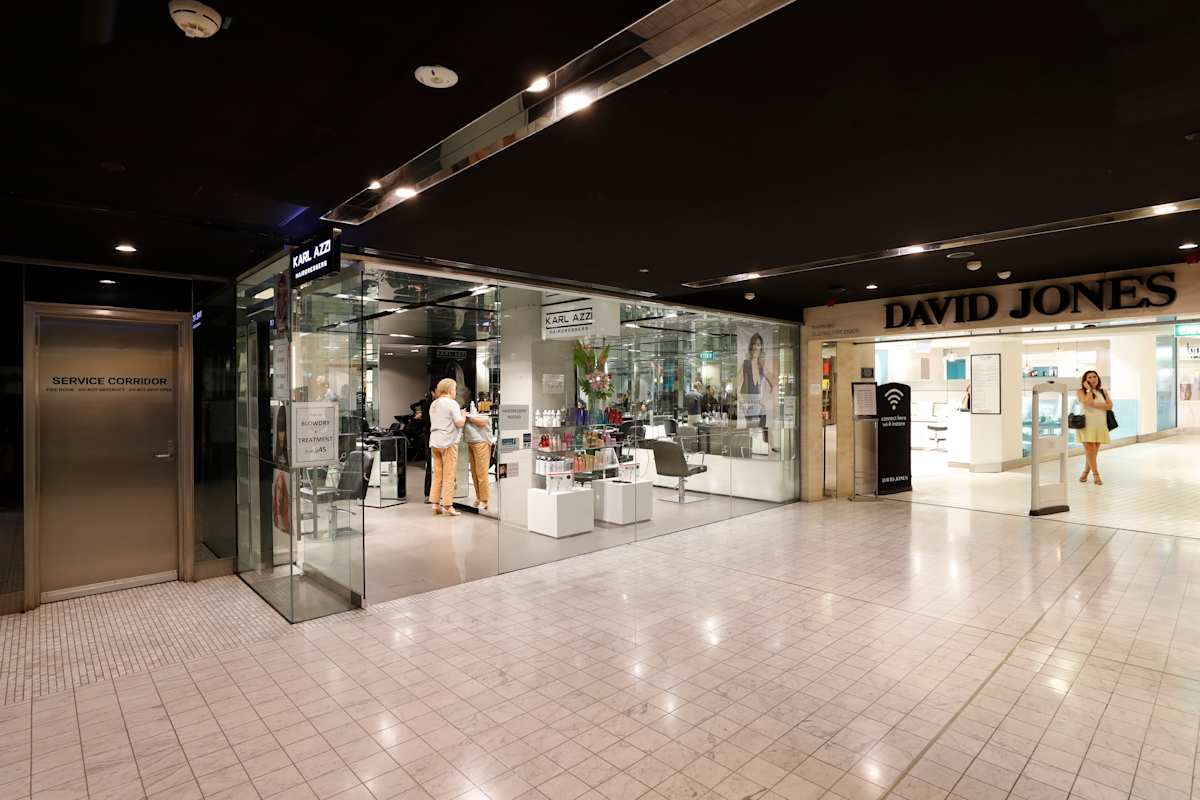 Karl Azzi Hairdressing storefront image