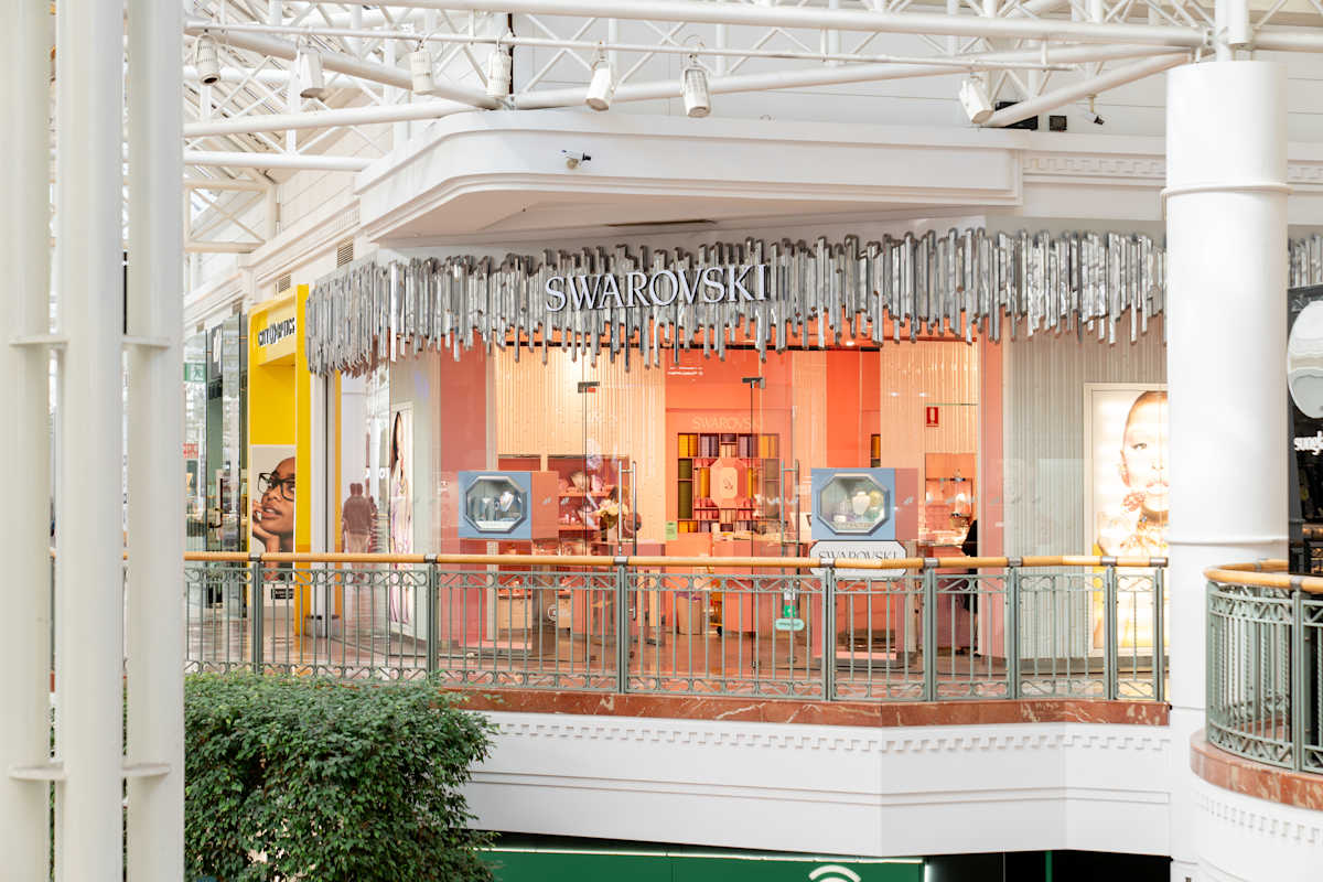 Swarovski storefront image
