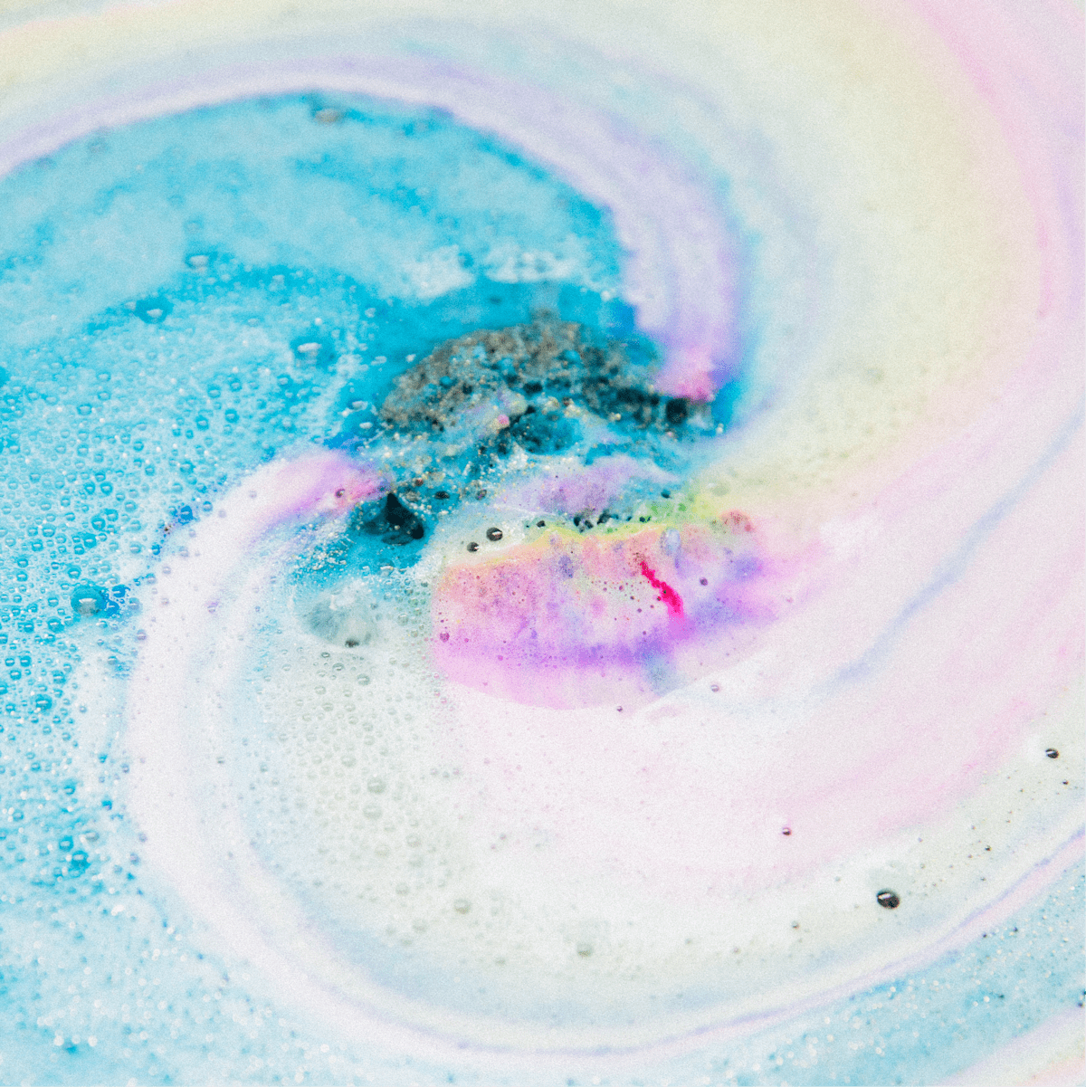 LUSH: Make Your Own Intergalactic Bath Bomb!