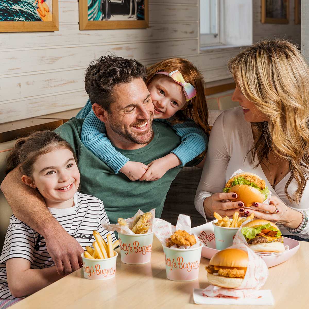 BettysBurgers-1200x1200 (4).jpg