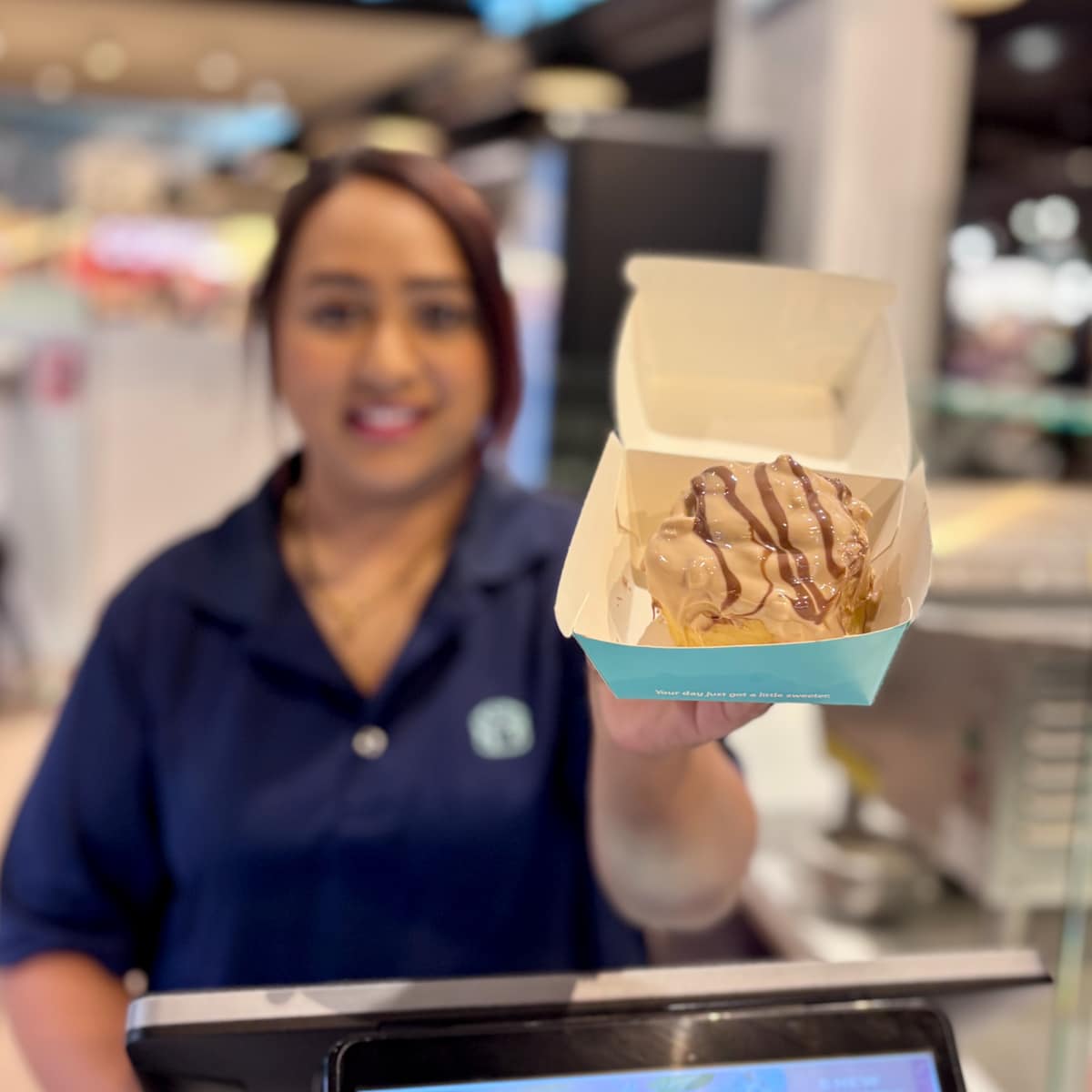 Cinnabon & Team memeber_NLK