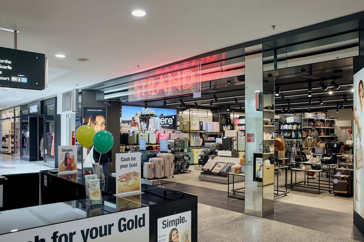 STRAND storefront image