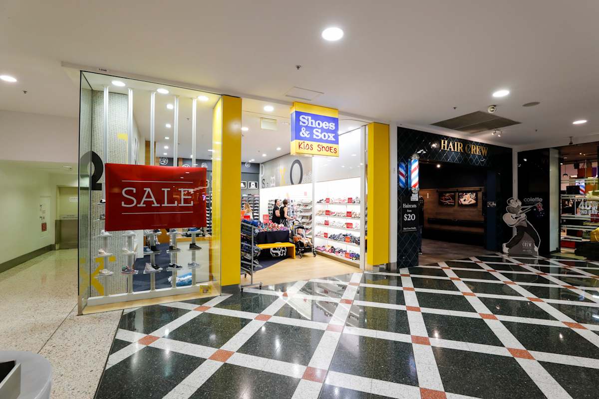 Shoes & Sox storefront image
