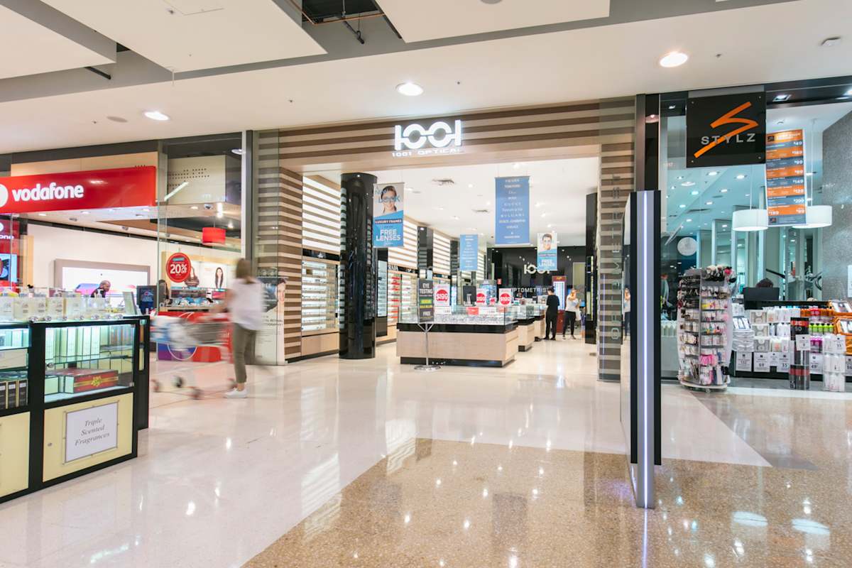 1001 Optometry storefront image