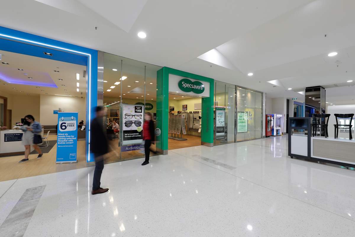 Specsavers storefront image