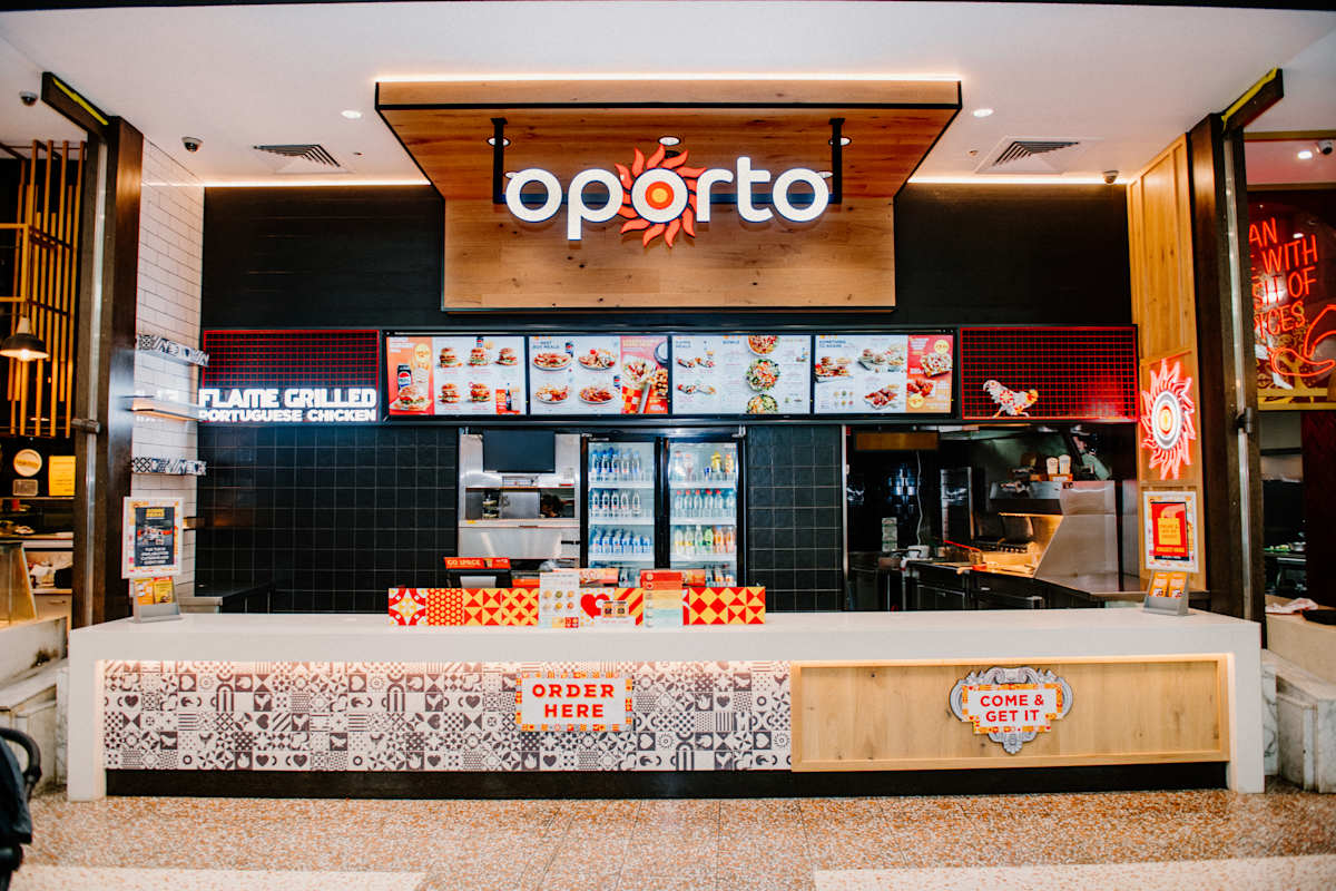 Oporto storefront image