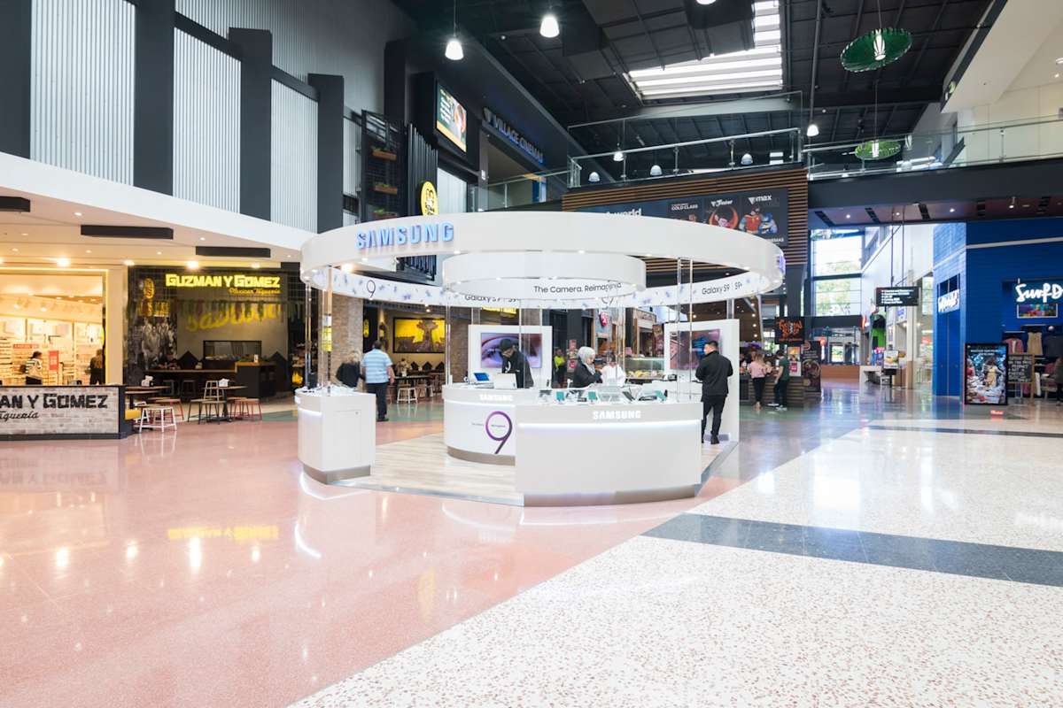 Samsung storefront image