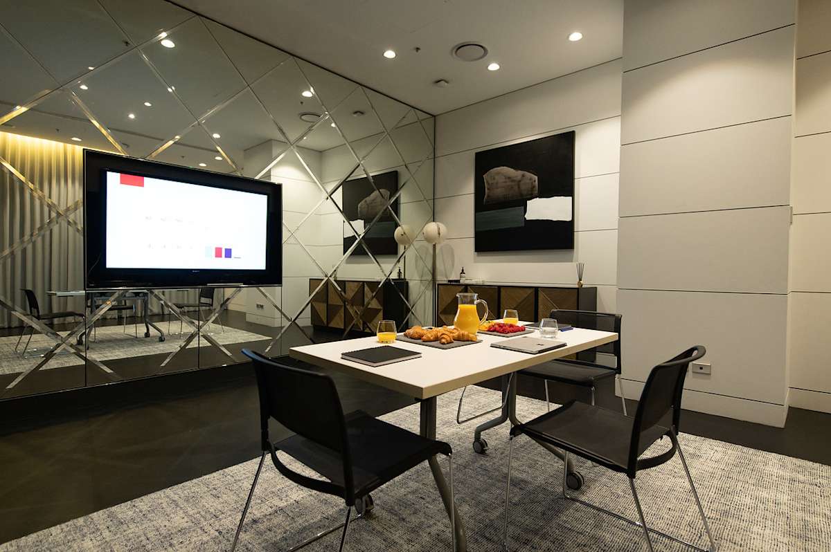 sydney styling suite - interior