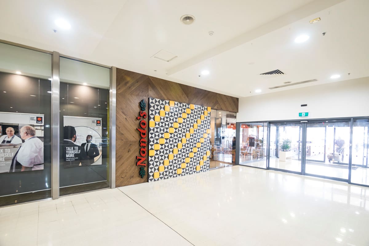 Nando's storefront image
