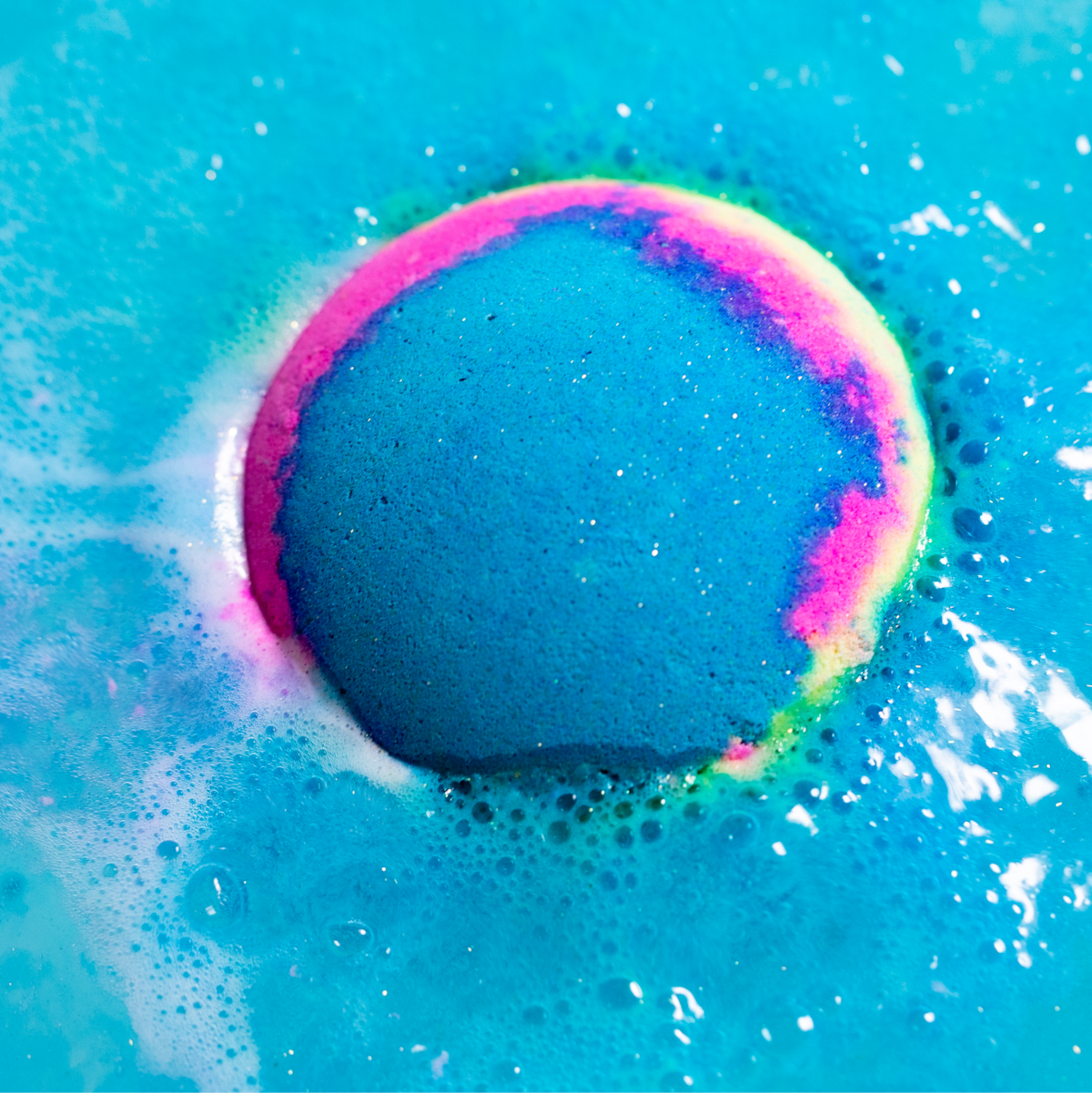 LUSH: Make you own Intergalactic bath bomb
